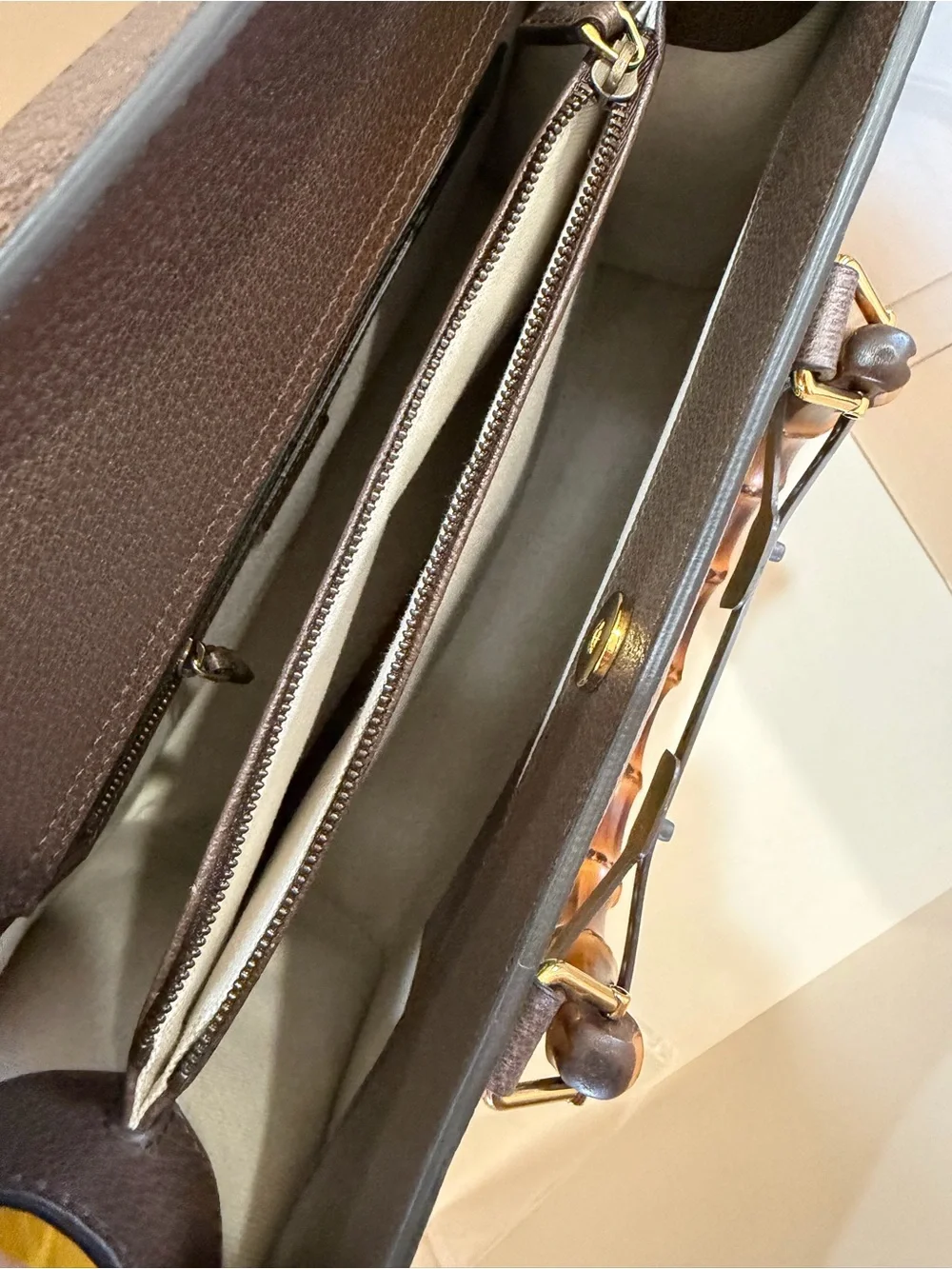Gucci x Adidas Diane Medium Tote - Picture 11 of 13